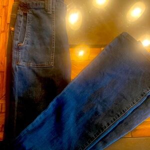 Daring jeans with front pocket slight flare dark denim !